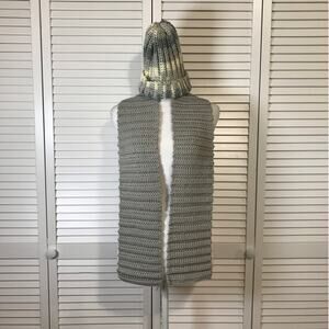 NWT Handmade Crocheted Gray Multicolor Textured Beanie & Scarf 57”